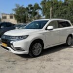 מיצובישי אאוטלנדר יד שניה 2019 חזית - צד שמאל של רכב יד שניה מיצובישי אאוטלנדר לבנה