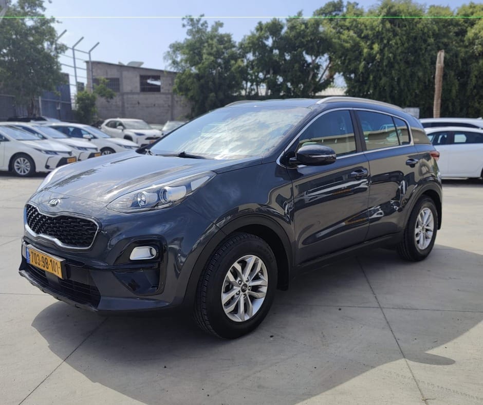 קיה ספורטאג שחורה 2019 יד שניה