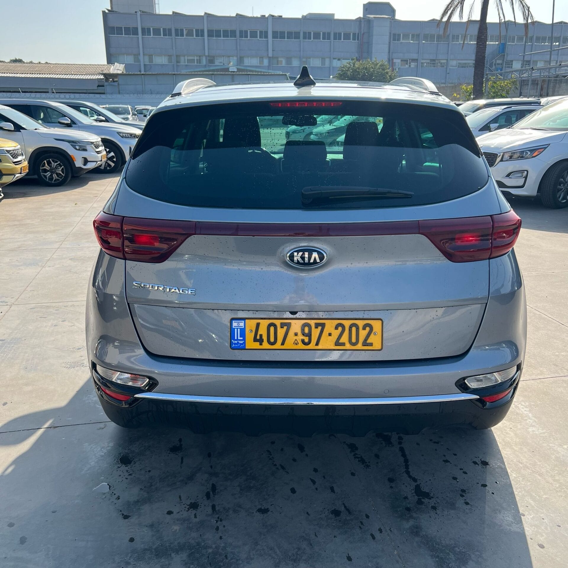קיה ספורטז שנת 2021 כסופה